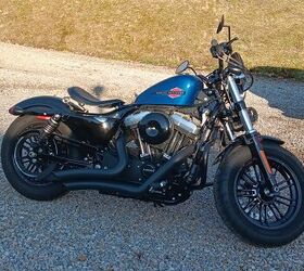 2022 Sportster with less than 400 miles Video/pictures includef