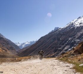 gallery riding the royal enfield himalayan in the himalayans
