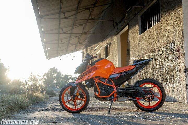 2024 KTM 390 Duke Review – First Ride | Motorcycle.com