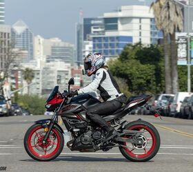 The Z500 is right at home in the cityscape. It is nimble and can pull U-turns in the tightest spaces effortlessly.