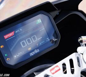 A 5-inch TFT display gives the rider a clear view of all that’s going on with the RS457. 