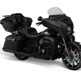 2024 Indian Roadmaster® Dark Horse® with PowerBand Audio Package