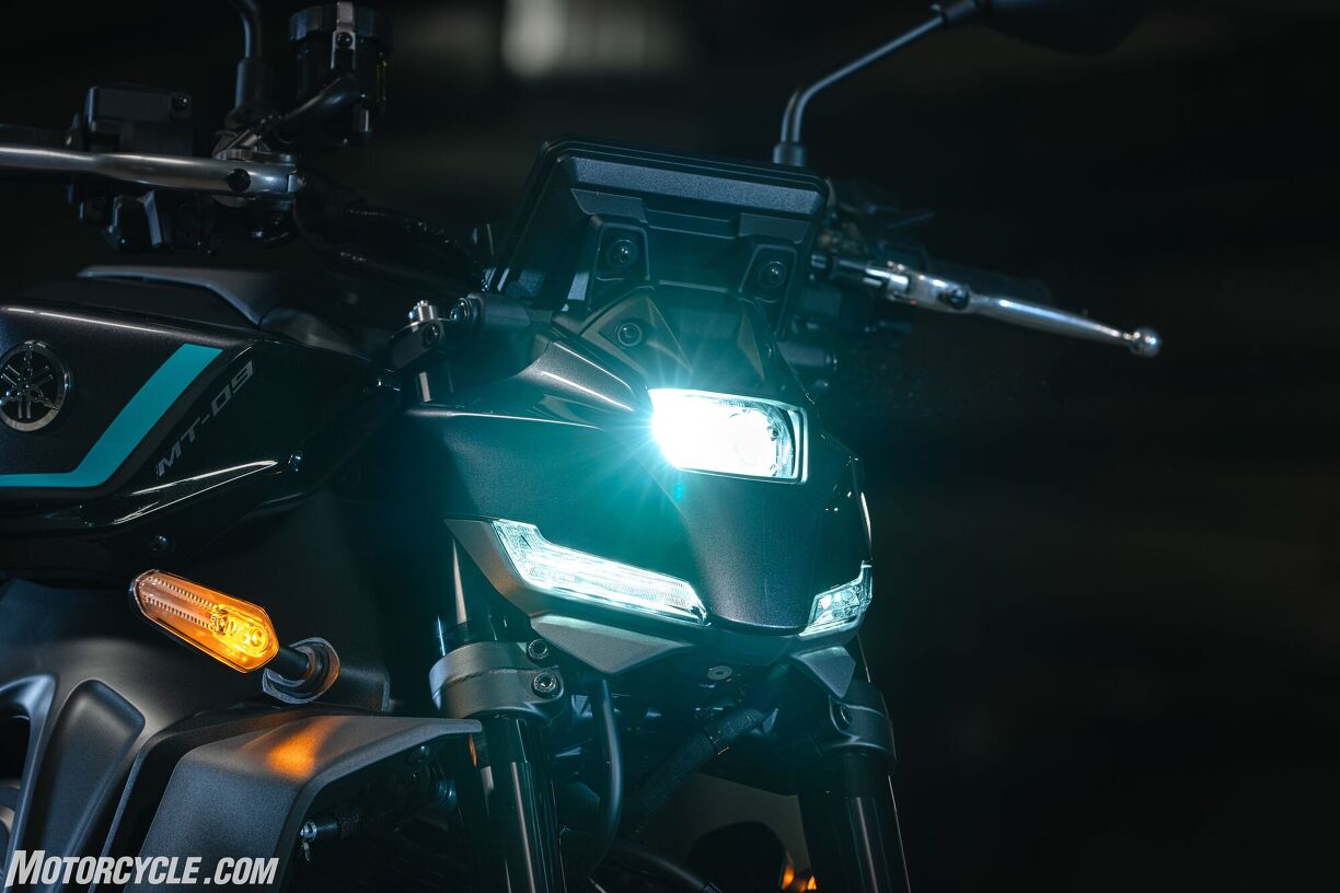 2024 Yamaha MT 09 Review Gallery Motorcycle 2024-yamaha-mt-09-review-gallery-motorcycle