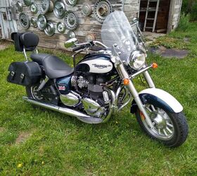 gorgeous low mile 2011 triumph america loaded