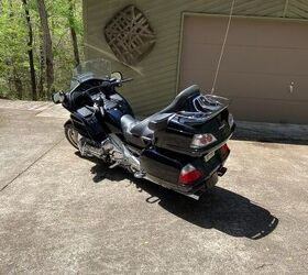 excellent condition 2008 goldwing for sale