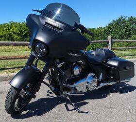 Custom hot rod bagger with super low miles