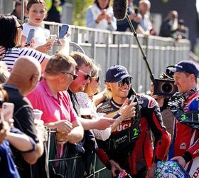 Davey and Deano with the fans, right off the podium.