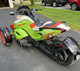 2015 can am spyder sts special edition