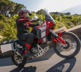 2025 Ducati DesertX Discovery Gallery