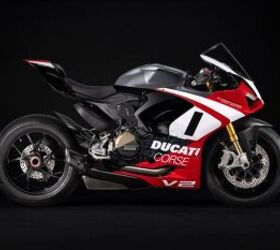 2025 Ducati Panigale V2 Superquadro Final Edition