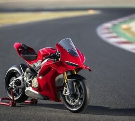 2025 ducati panigale v4 s gallery