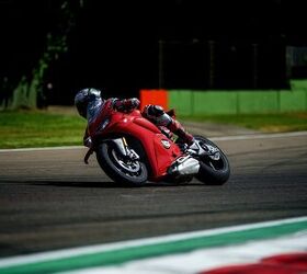 2025 ducati panigale v4 s gallery