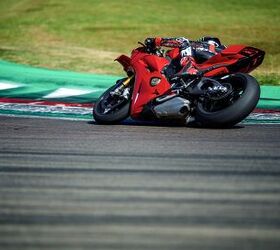 2025 ducati panigale v4 s gallery