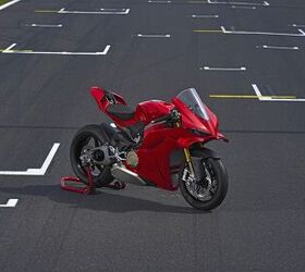 2025 ducati panigale v4 s gallery