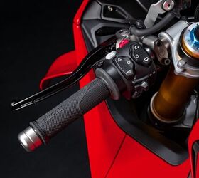 2025 ducati panigale v4 s gallery