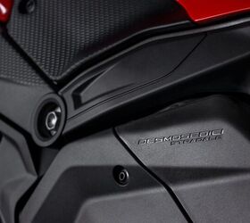 2025 ducati panigale v4 s gallery