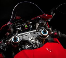 2025 ducati panigale v4 s gallery