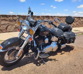 h d heritage softail 2008, No scuff marks just bad lighting