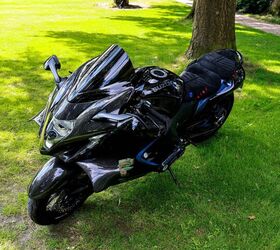 one of one suzuki hayabusa gsx1300r 2023