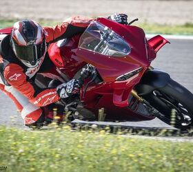 2025 ducati panigale v4s review first ride