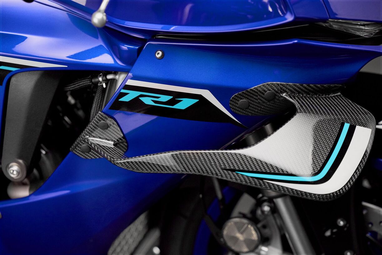 2025 R1 2025 Yamaha YZF-R1 and YZF-R1M First Look | Motorcycle.com