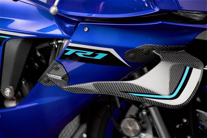 2025 Yamaha YZF-R1 and YZF-R1M First Look | Motorcycle.com