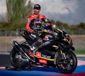 Limited edition Aprilia RSV4 X Ex3ma – First Look