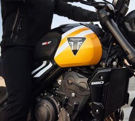 2025 triumph trident 660 gallery