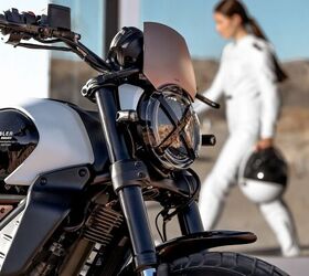 Metal Rose: Ducati Scrambler 10° Anniversario Rizoma Edition Gallery