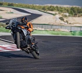 2025 ktm 1390 super adventure s evo photos