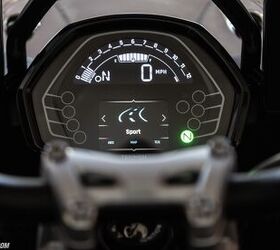 A familiar friend is found in the TFT/LCD display, borrowed from the 660 family of motorcycles. Simple, easy to read, though not quite as swish as the elegant TFT instrument panels on Triumph’s upper echelon offerings.