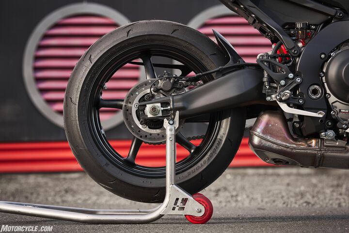 2025 Yamaha YZF-R9 Review – First Ride | Motorcycle.com