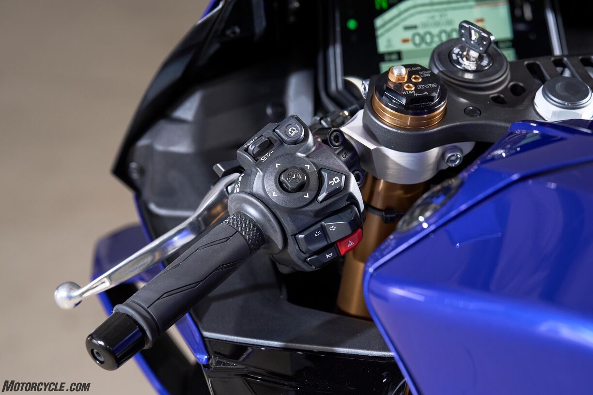 2025 Yamaha YZF-R9 Review – First Ride | Motorcycle.com