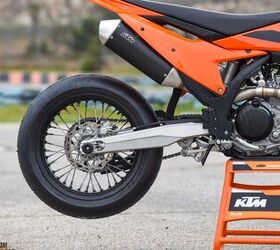 2025 KTM 450 SMR Review Gallery | Motorcycle.com