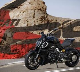 DIAVEL ペアチェキ　まとめ Sprockets & drive chain for Ducati DIAVEL V4 2023 - Ducati