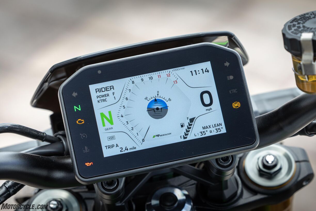 2025 Kawasaki Z900 SE Review Gallery | Motorcycle.com