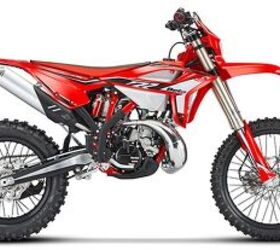 2022 BETA RR 200 2-Stroke | Motorcycle.com