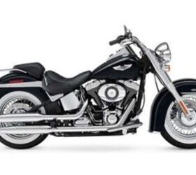 2015 Harley-Davidson Softail® Deluxe | Motorcycle.com