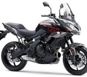 カワサキ ヴェルシス 650 ABS ハンドル ブラック 2021 Kawasaki Versys® 650 ABS | Motorcycle.com