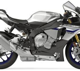 2016 Yamaha YZF R1S | Motorcycle.com