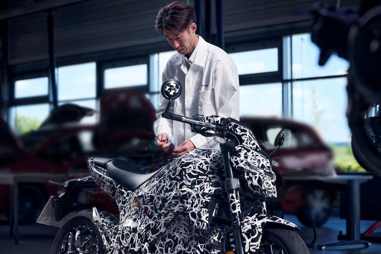 A closer look at Honda Electric Motorcycle Charging Time Limits
