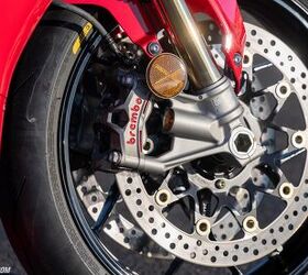 The Honda is armed with Stylema R calipers, delivering solid stopping power. Our only complaint is aimed at the heat-sensitive rubber brake lines, which run a high risk of introducing unwanted brake fade when riding aggressively in higher ambient temperatures.