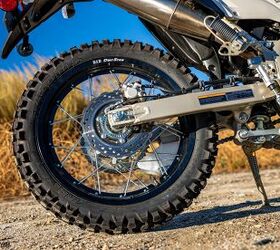 The tubeless rear wheel lends some peace of mind in the event of a flat on the trail, though the front tire still runs a tube. 
