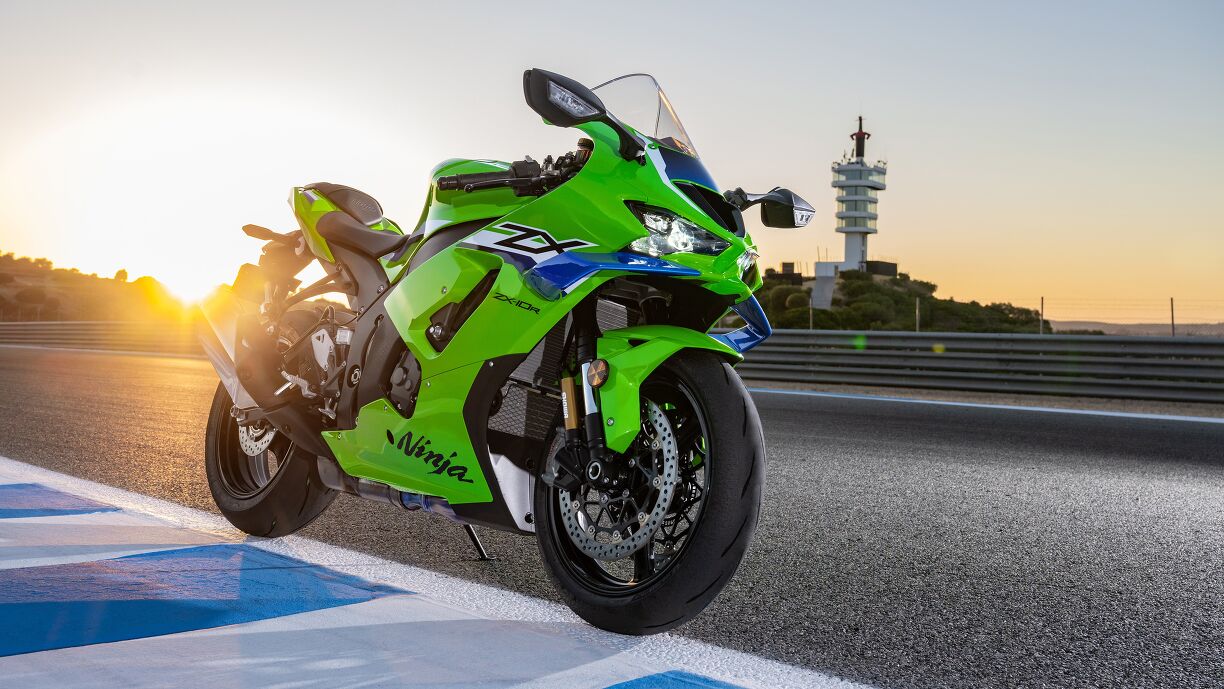 2026 Kawasaki Ninja ZX-10R and ZX-10RR First Look Gallery | Motorcycle.com