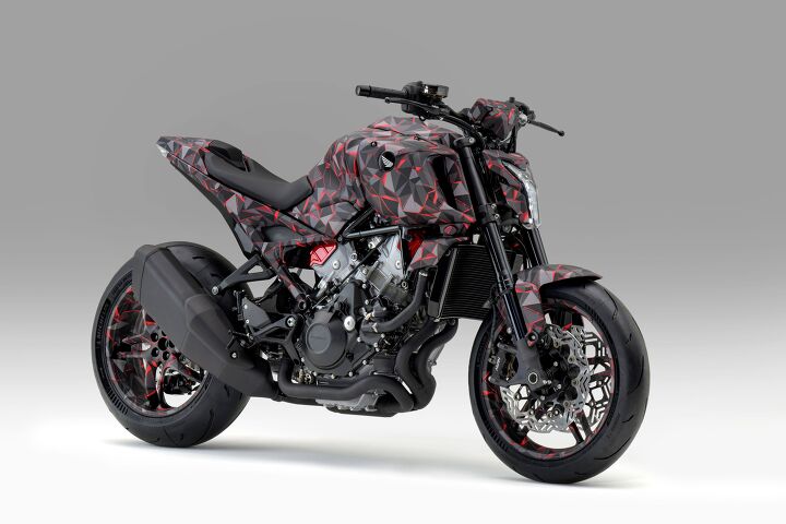 Cela dit, la nouvelle Honda V3R 900 E-Compressor semble être en série sans modifications significatives