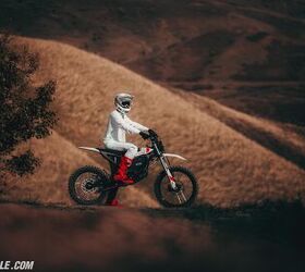 Compare the seating position on the XE here with the XB above, and the dimensions of both bikes become clearer.