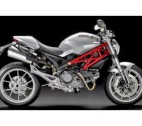 2011 Ducati Monster 696 | Motorcycle.com
