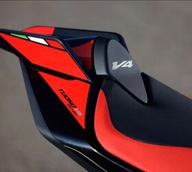 2026 aprilia tuono v4 factory 1100 review gallery
