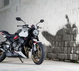 2026 Triumph Trident 800 Review Gallery