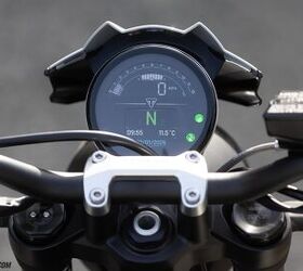 2026 triumph trident 800 review gallery